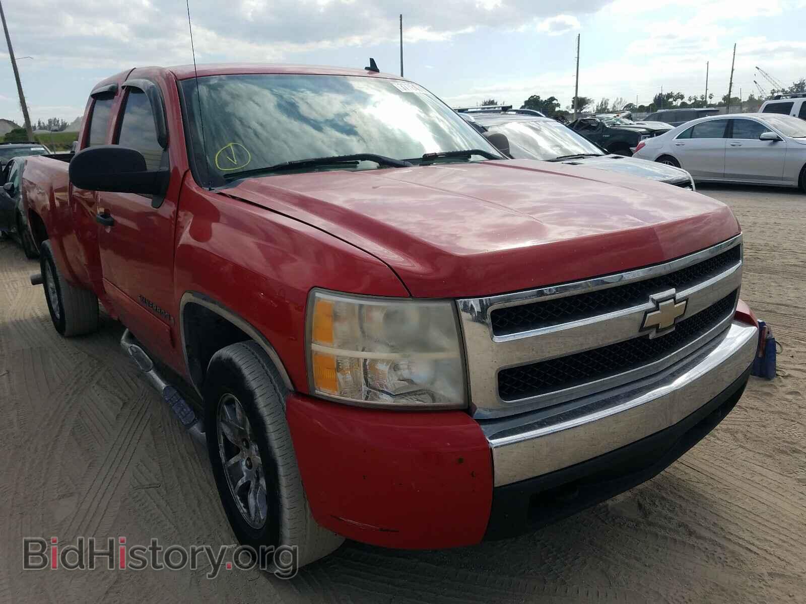 Фотография 2GCEC19CX71653837 - CHEVROLET SILVERADO 2007