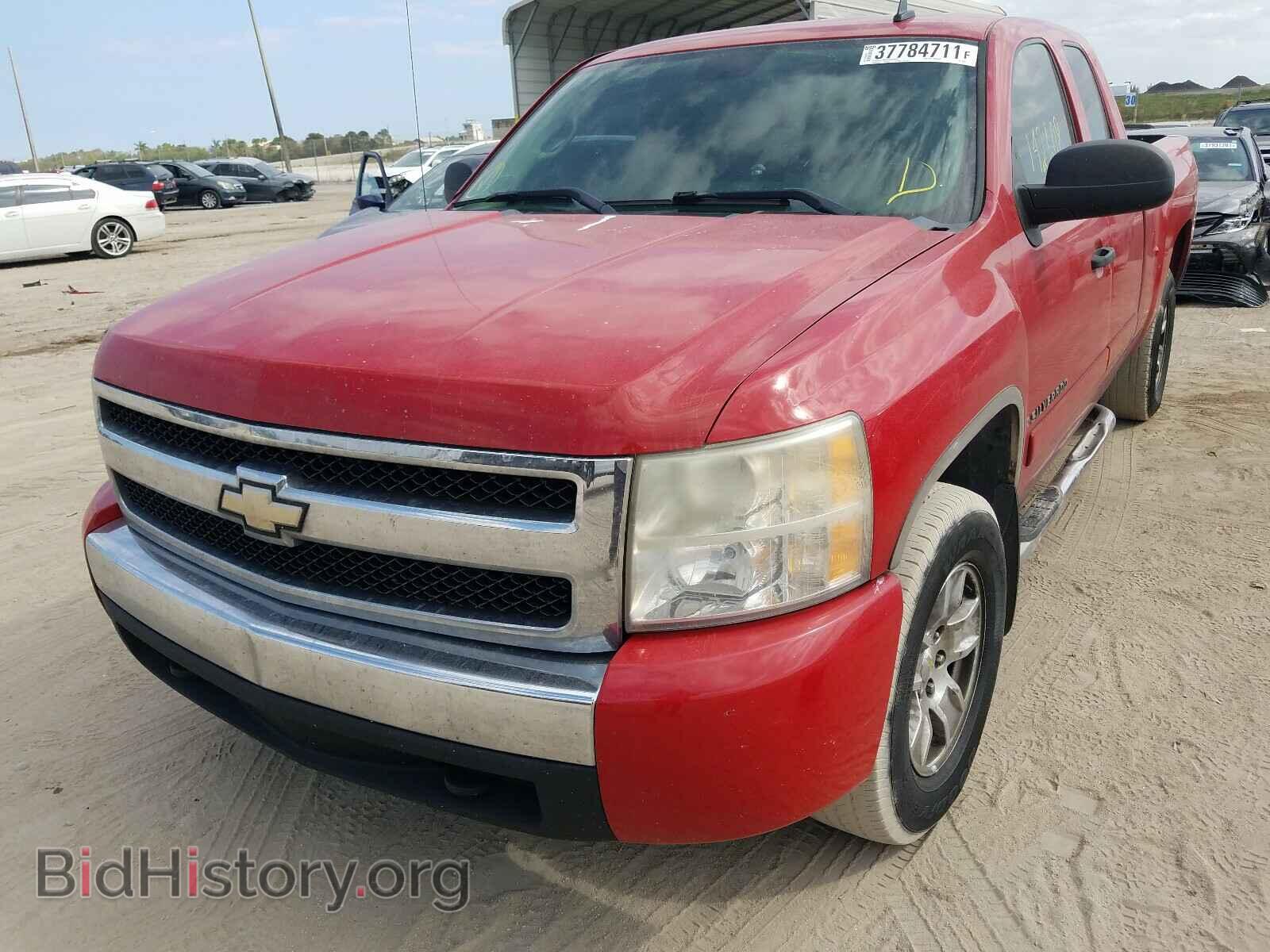 2007 CHEVROLET SILVERADO - VIN: 2GCEC19CX71653837 - Фото 2
