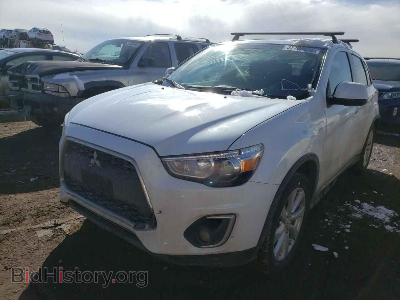 2015 MITSUBISHI OUTLANDER - VIN: 4A4AR3AW2FE032483 - Фото 2