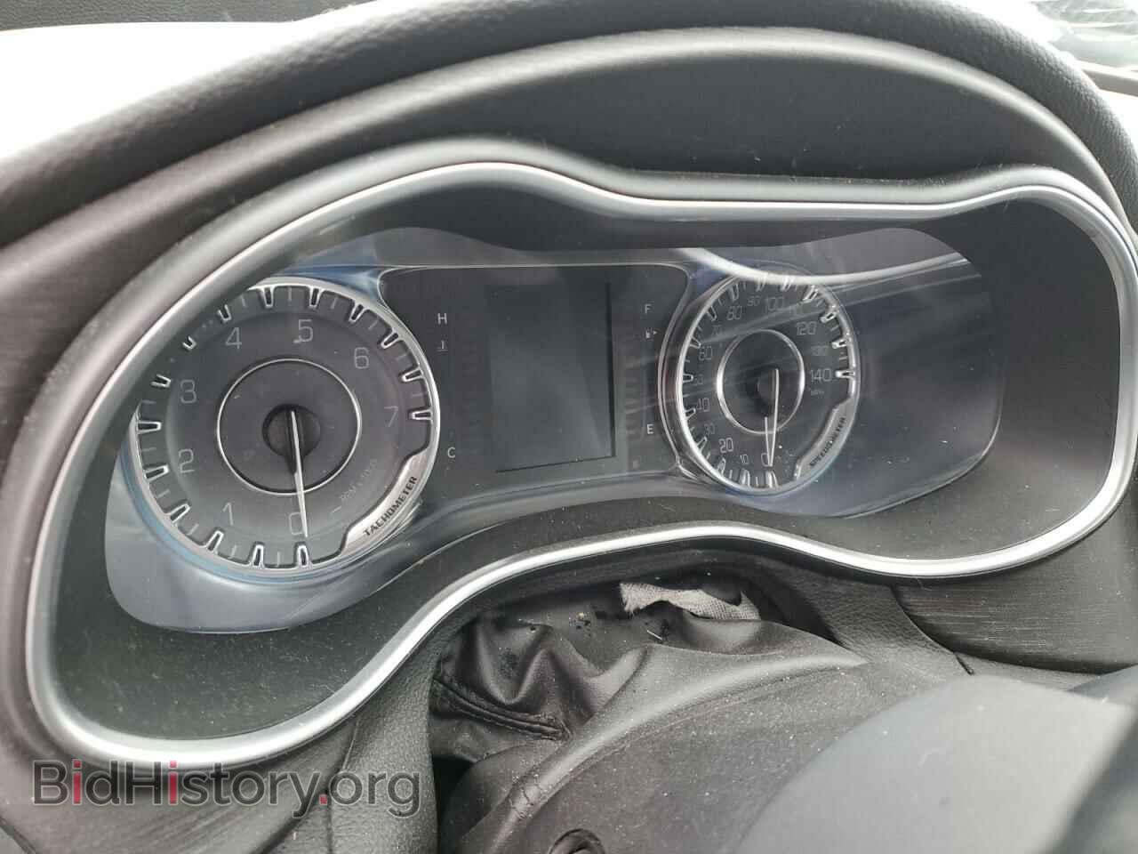 2016 CHRYSLER 200 - VIN: 1C3CCCAB0GN130142 - Фото 9
