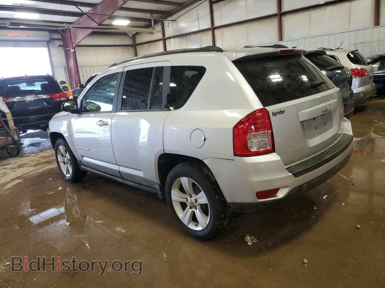 2011 JEEP COMPASS - VIN: 1J4NT1FA9BD286536 - Фото 2