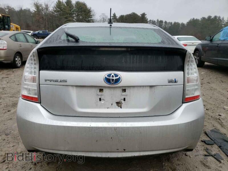 2011 Toyota PRIUS (VIN JTDKN3DU2B0261237) — фото 6 из 12