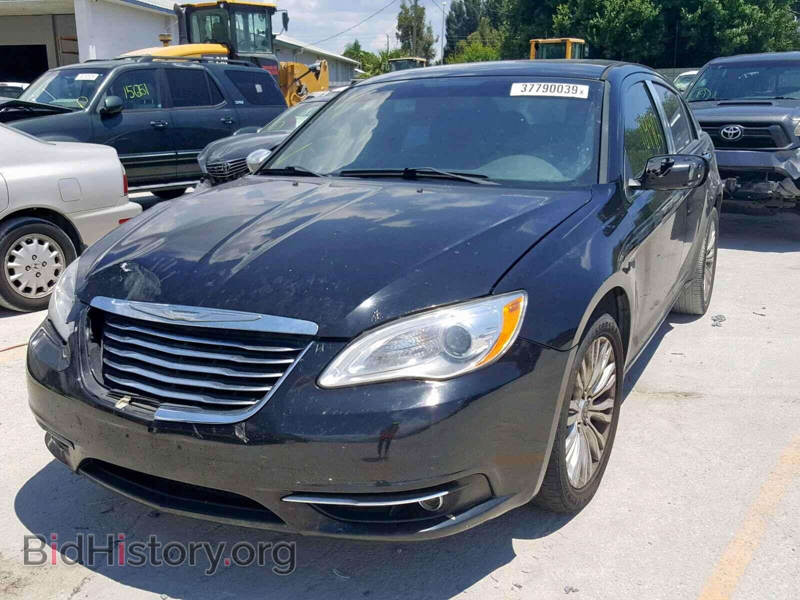 2011 CHRYSLER 200 - VIN: 1C3BC2FG0BN604044 - Photo 2