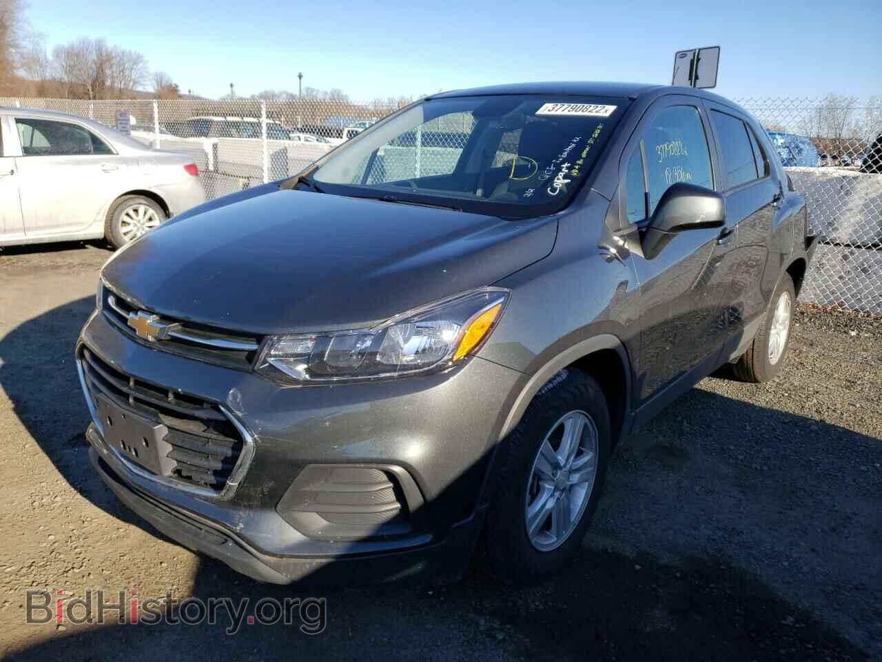 2020 CHEVROLET TRAX - VIN: 3GNCJKSB6LL257473 - Фото 2