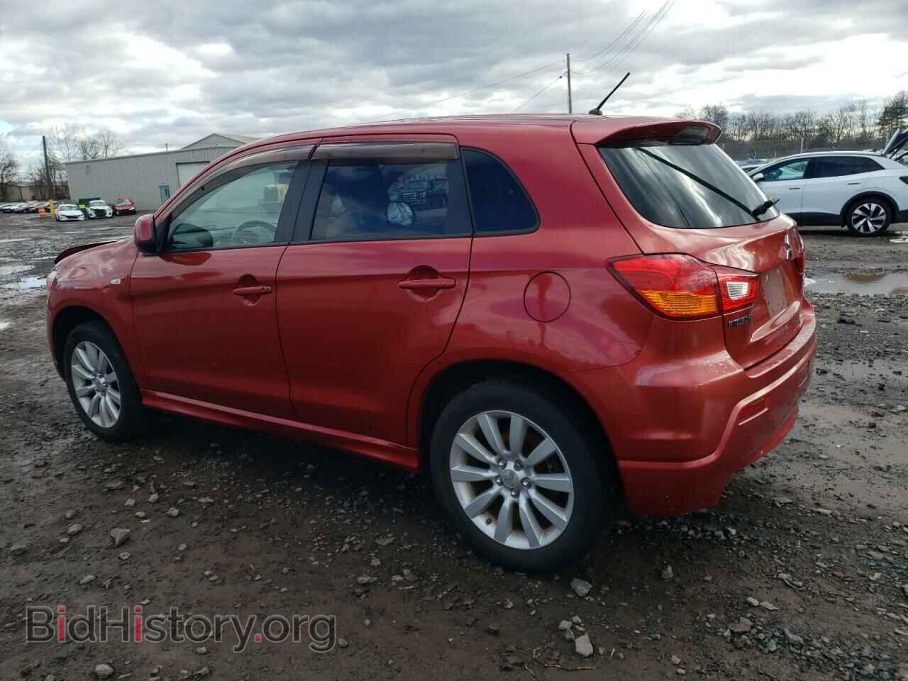 2011 MITSUBISHI OUTLANDER - VIN: JA4AR4AU3BZ011585 - Фото 2