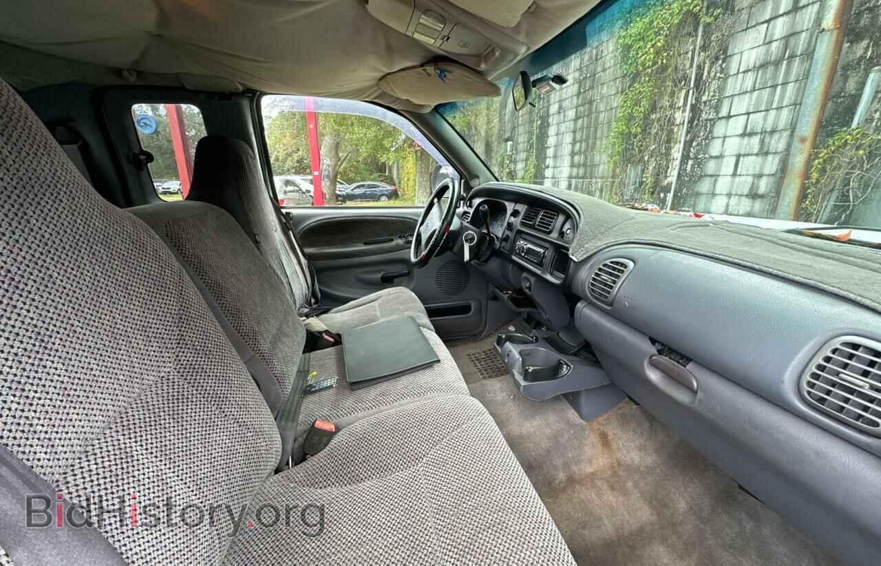2001 DODGE All Models - VIN: 1B7HC13Y61J208123 - Фото 5