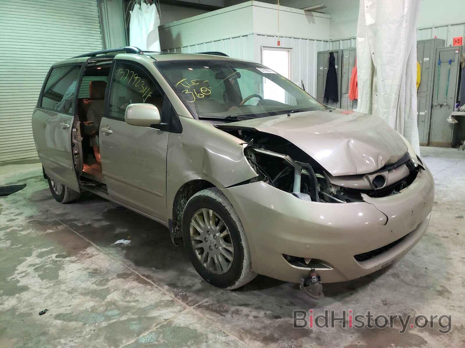 Photo 5TDDK4CCXAS033577 - TOYOTA SIENNA 2010