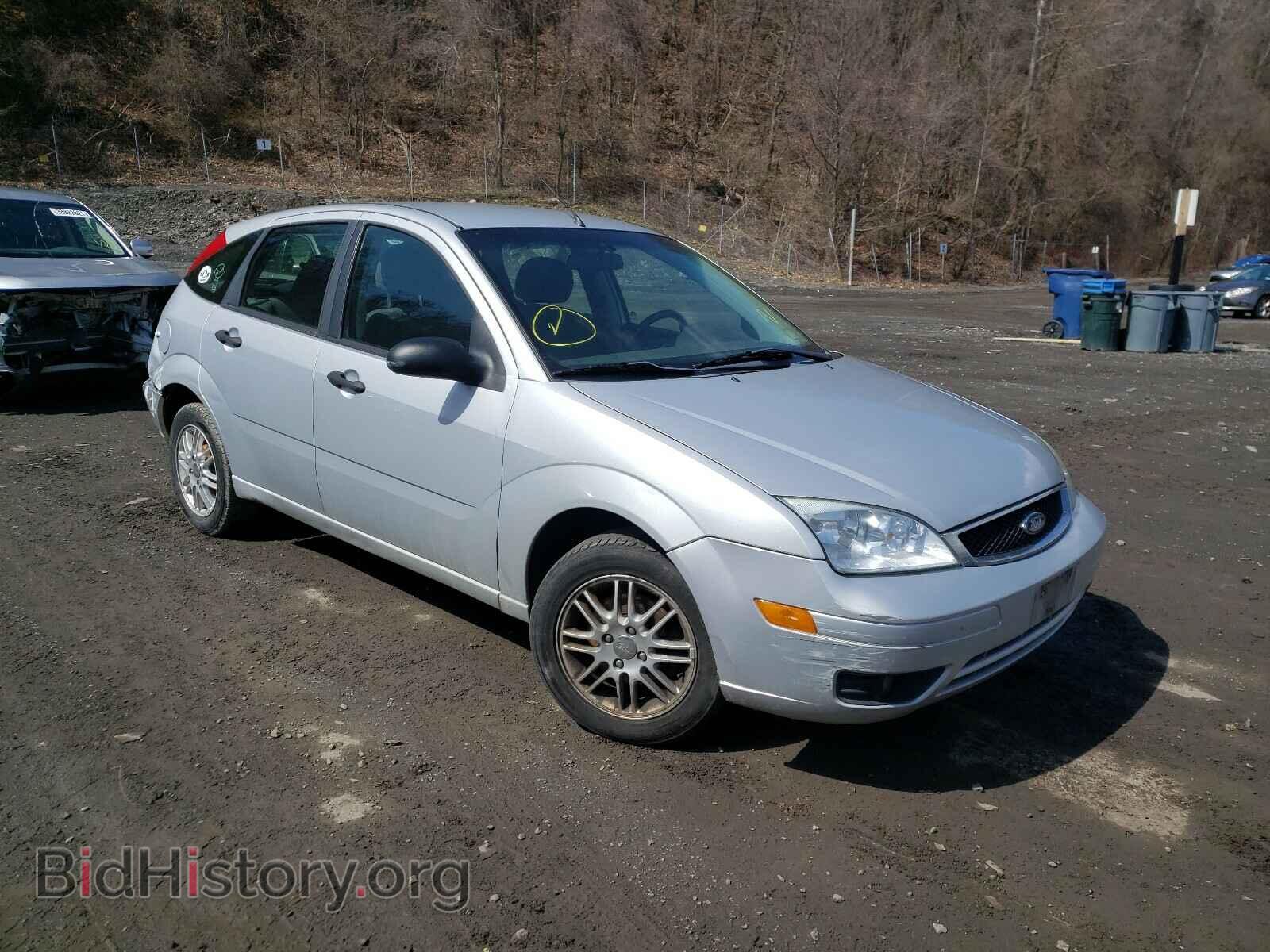 Photo 1FAFP37N86W164388 - FORD FOCUS 2006