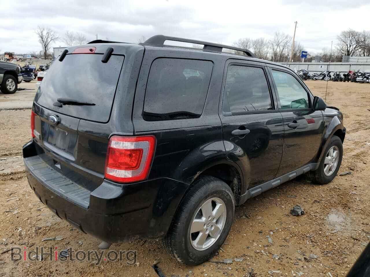 2011 FORD ESCAPE - VIN: 1FMCU0D70BKC19164 - Photo 3