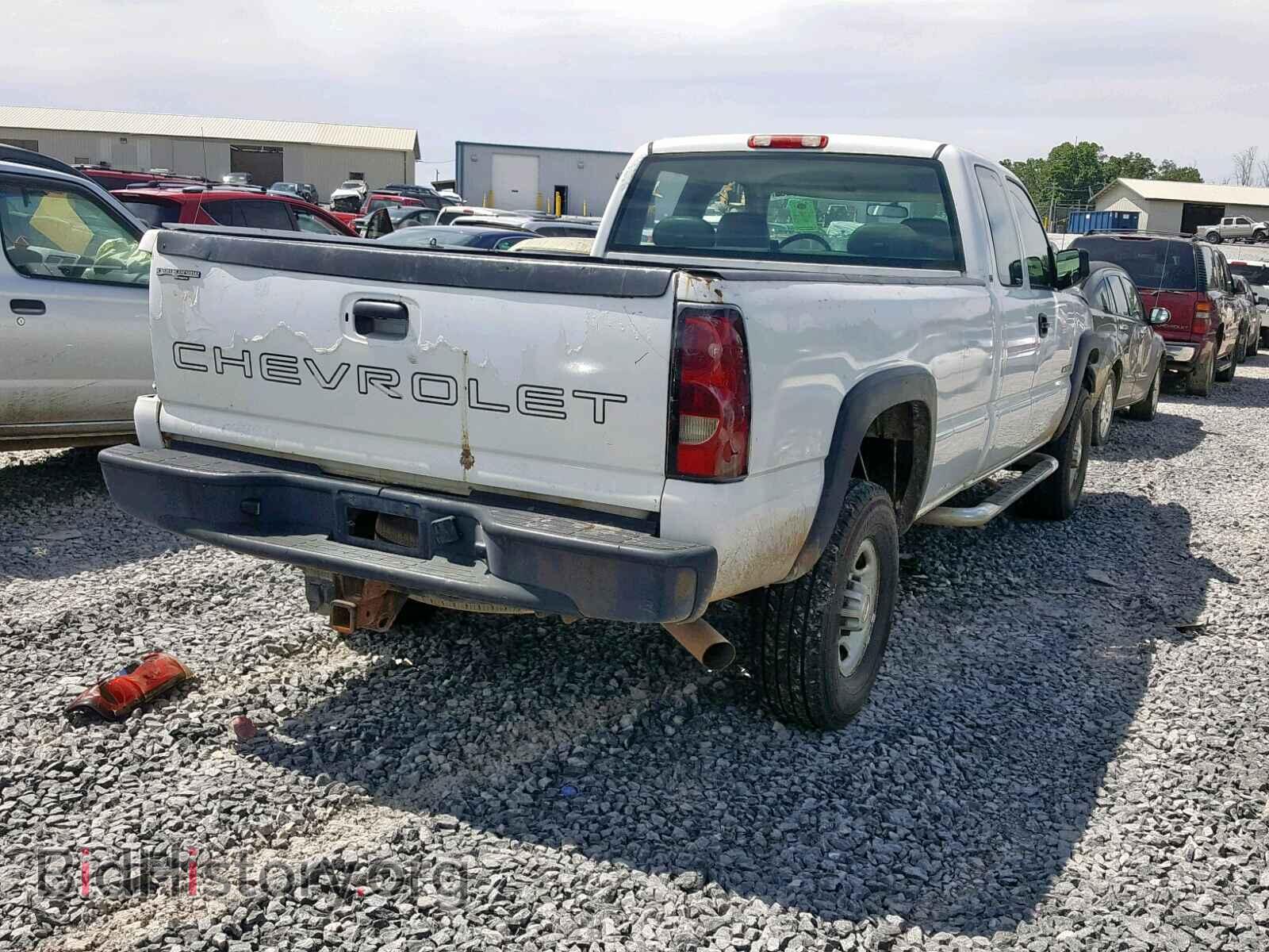 2005 CHEVROLET SILVERADO - VIN: 1GCHC29U45E117442 - Фото 4