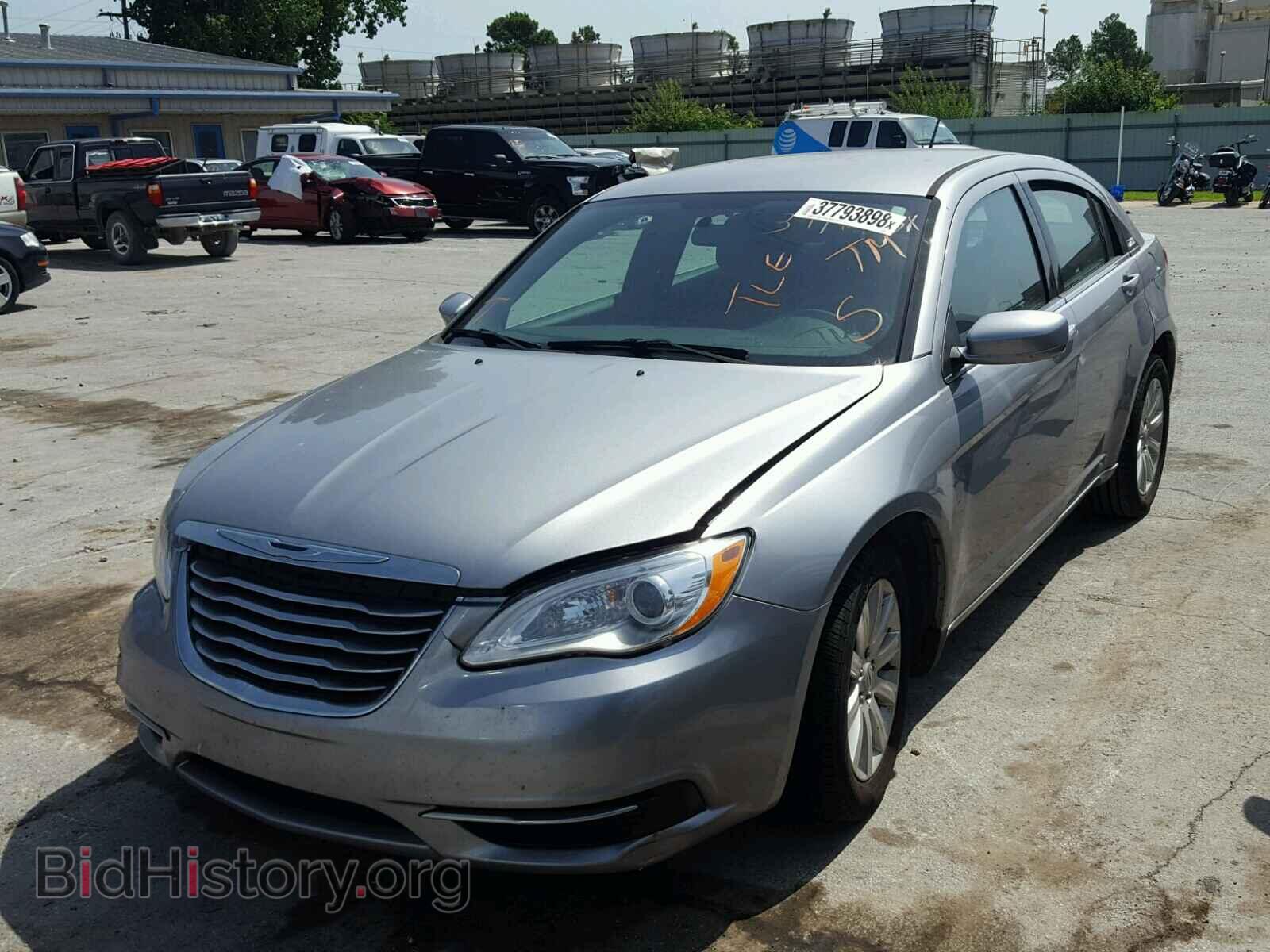 2013 CHRYSLER 200 - VIN: 1C3CCBBBXDN510304 - Фото 2