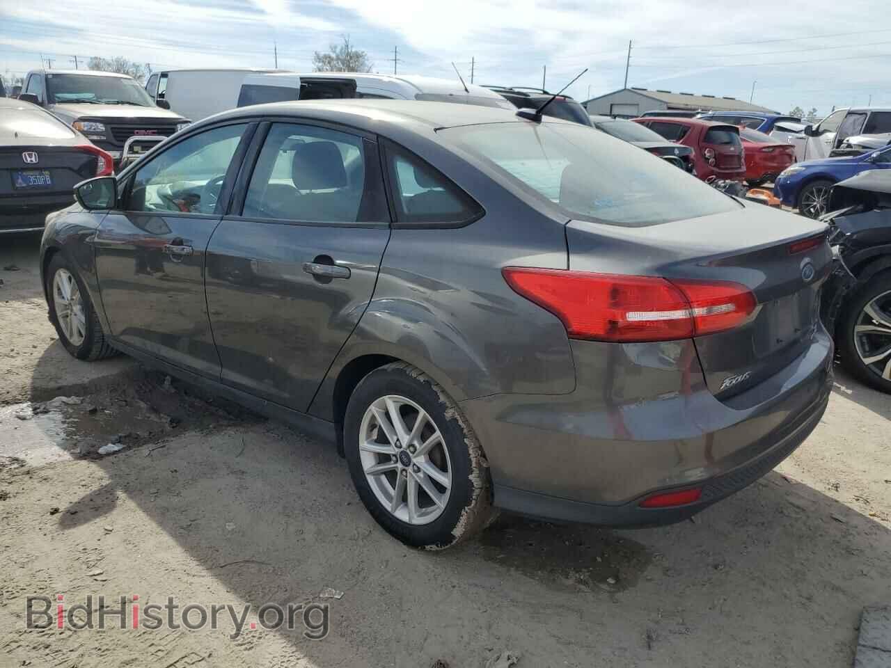 2016 FORD FOCUS - VIN: 1FADP3F24GL266868 - Фото 2