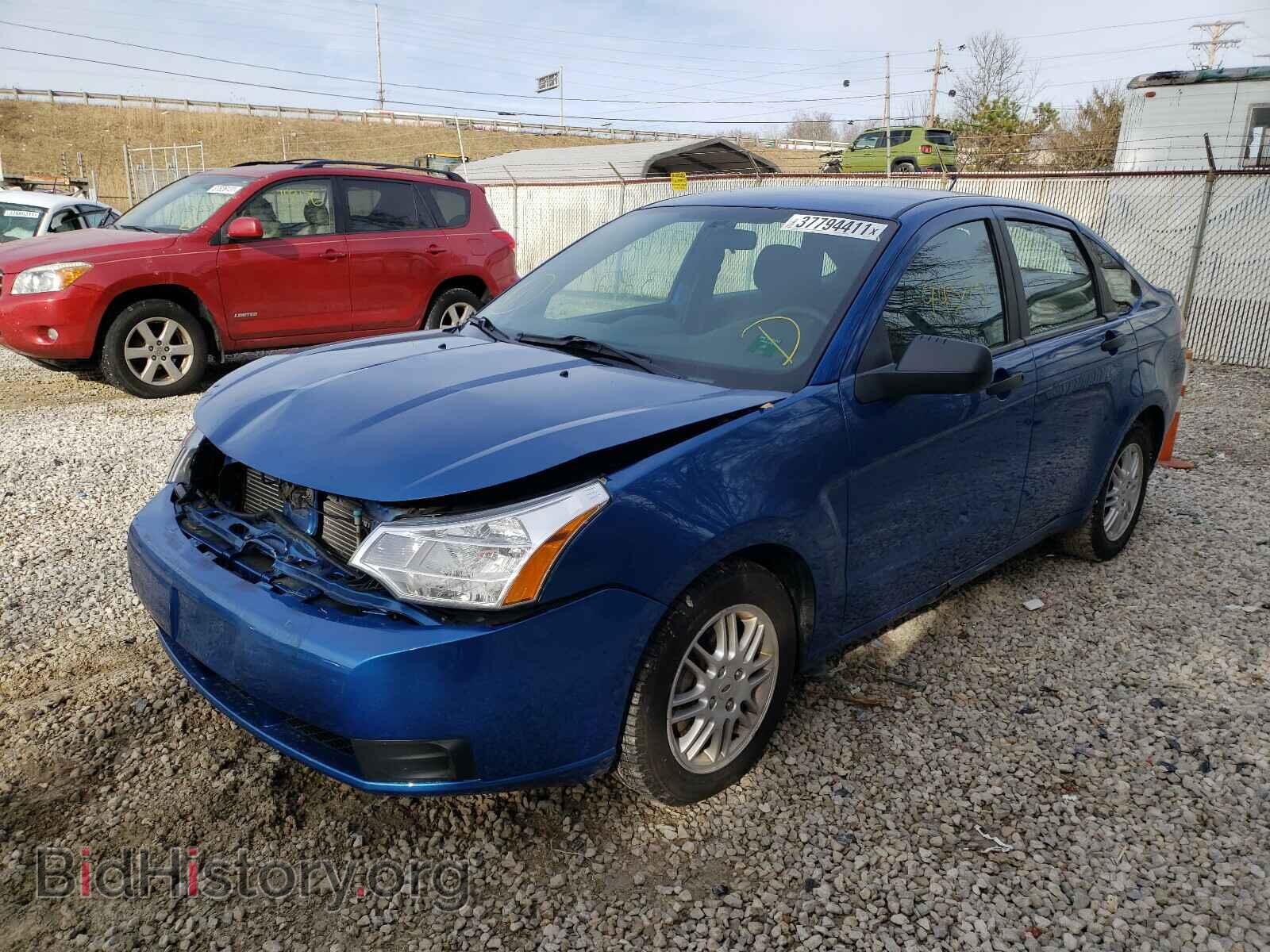 2011 FORD FOCUS - VIN: 1FAHP3FN5BW129621 - Фото 2