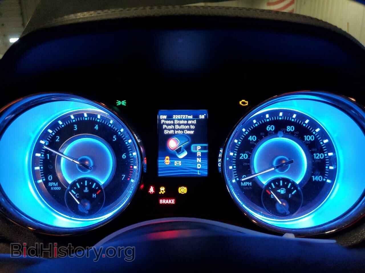 2012 CHRYSLER 300 - VIN: 2C3CCAAG7CH245520 - Фото 9