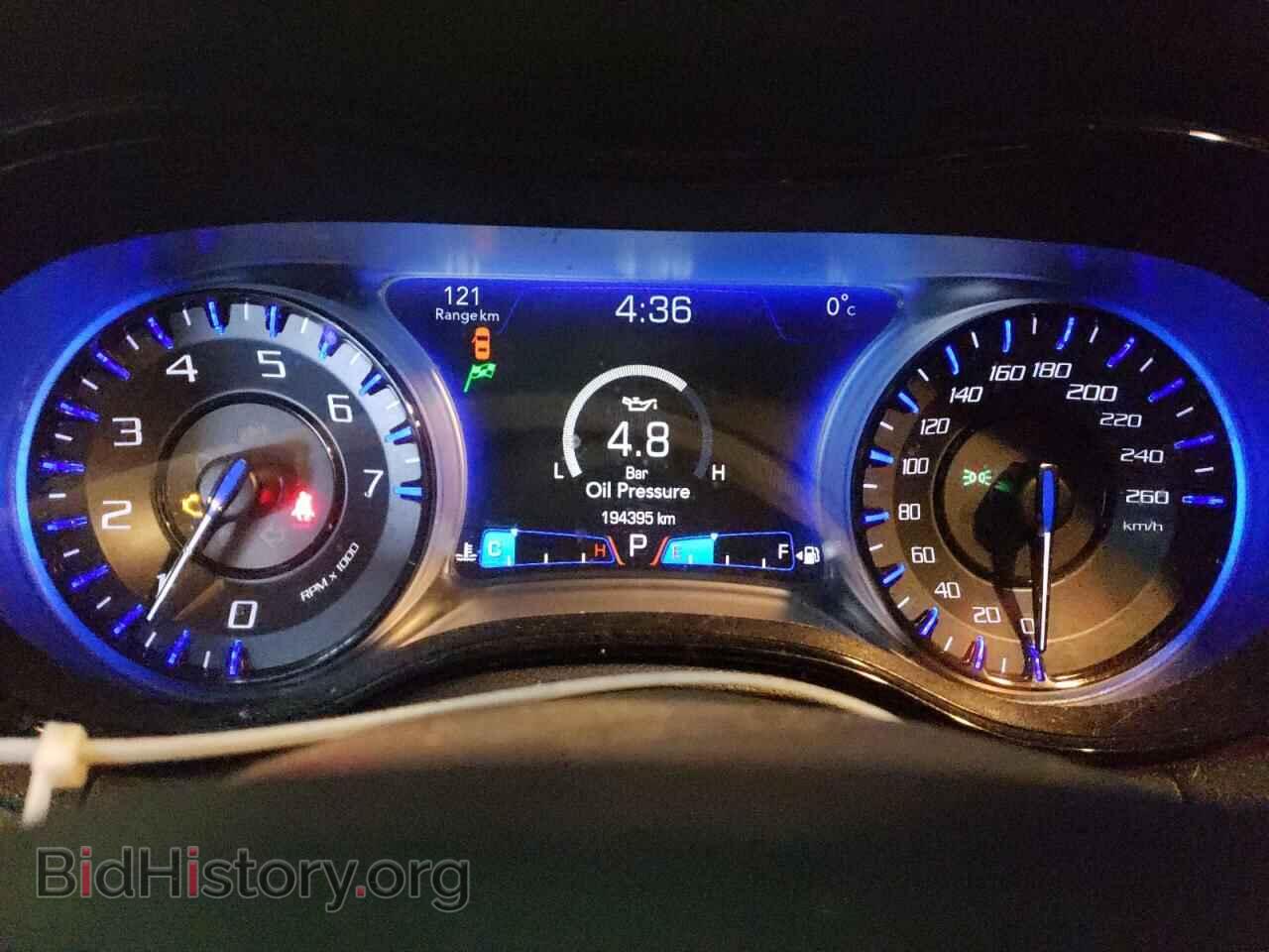 2016 CHRYSLER 300 - VIN: 2C3CCABG7GH164084 - Фото 9