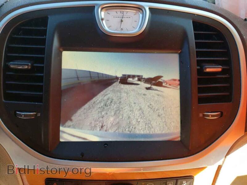 2012 Chrysler 300 (VIN 2C3CCACG4CH273546) — фото 9 из 10