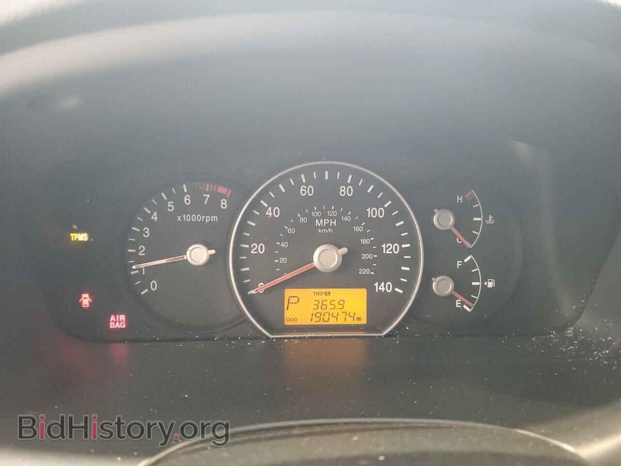 2009 KIA RONDO - VIN: KNAFG528197227804 - Фото 9
