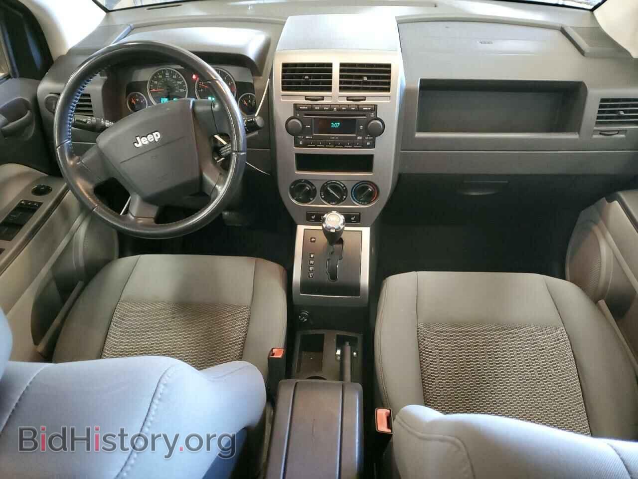 2007 JEEP COMPASS - VIN: 1J8FF47W37D584187 - Фото 8