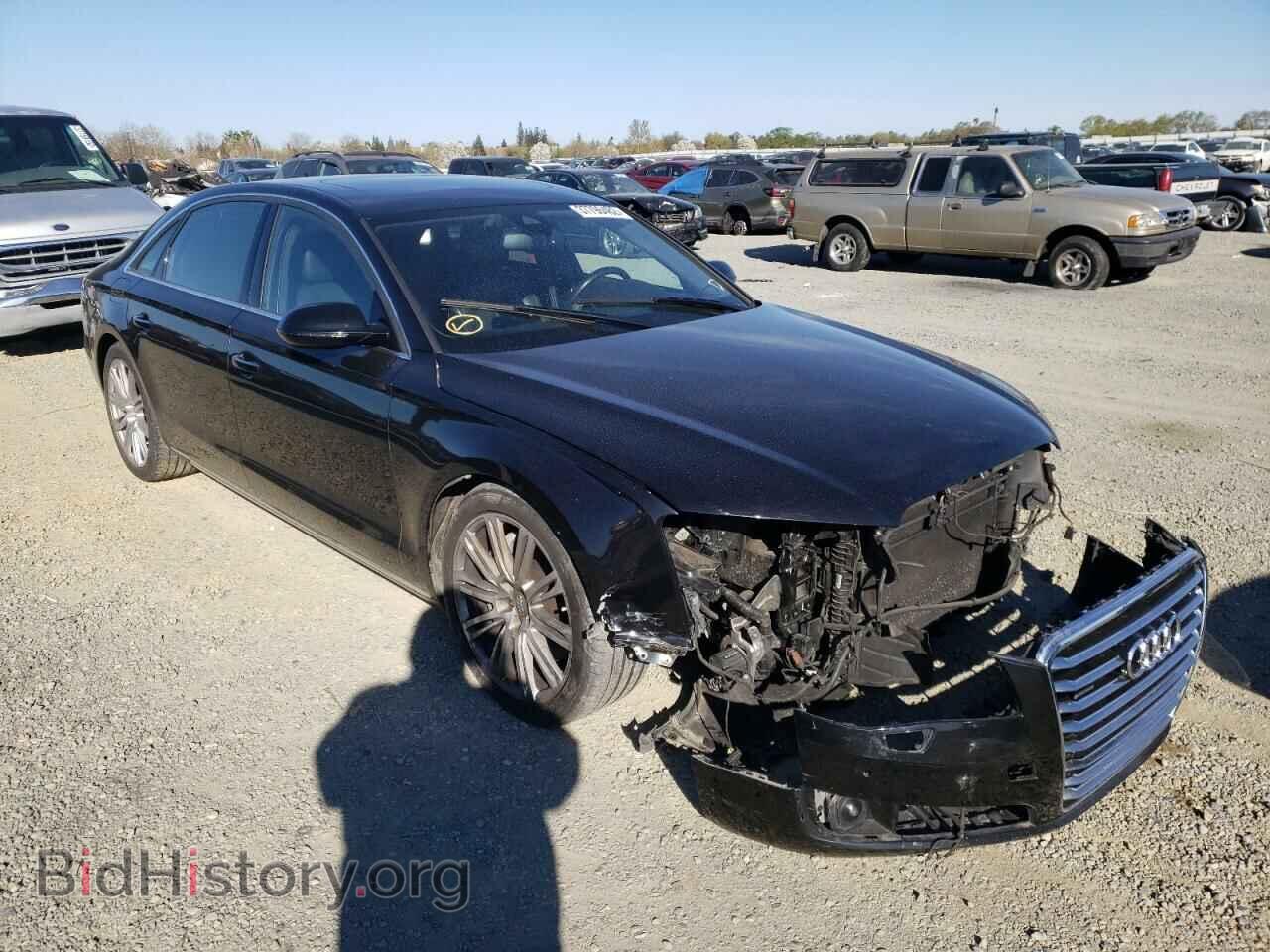 Photo WAURVAFD1BN013478 - AUDI A8 2011