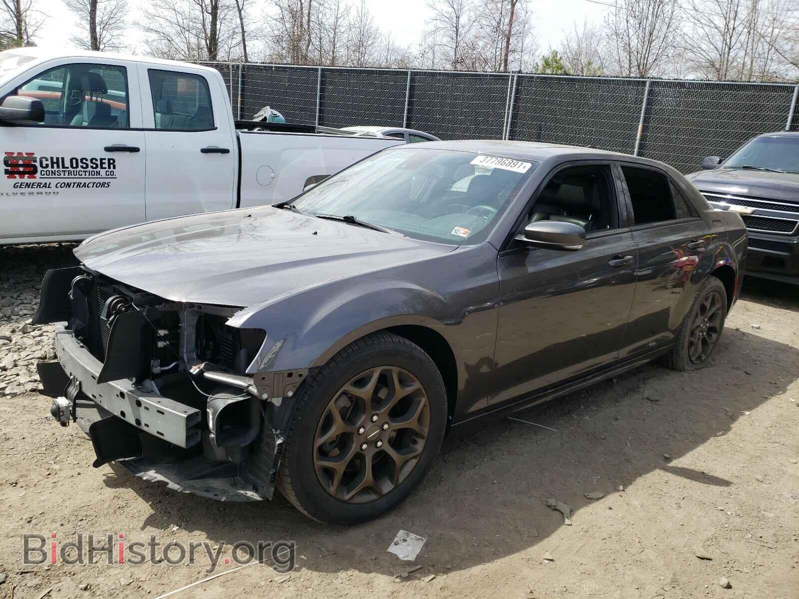 2017 CHRYSLER 300 - VIN: 2C3CCAGGXHH586988 - Photo 2