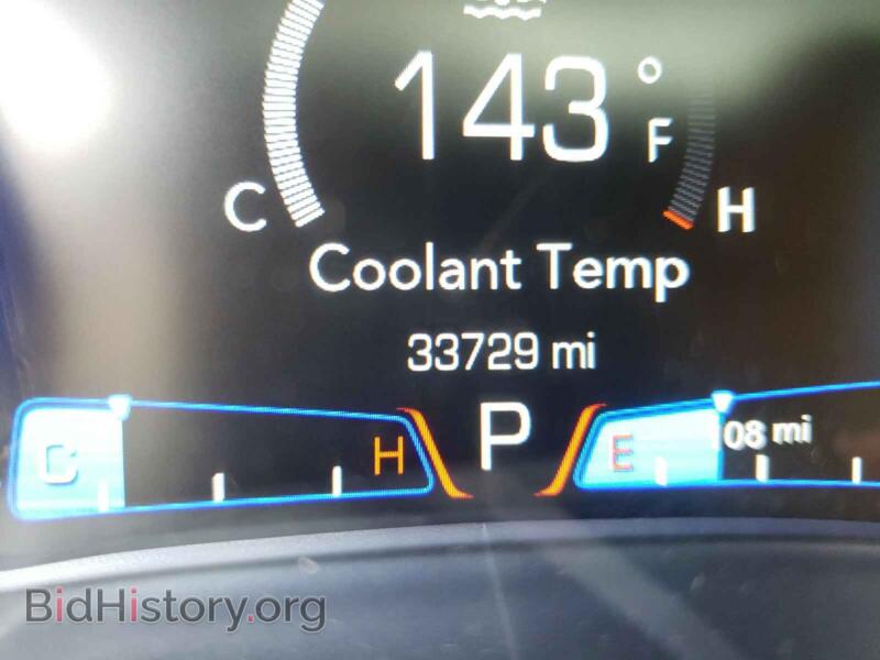 2017 Chrysler 300 (VIN 2C3CCAGGXHH586988) — фото 8 из 10