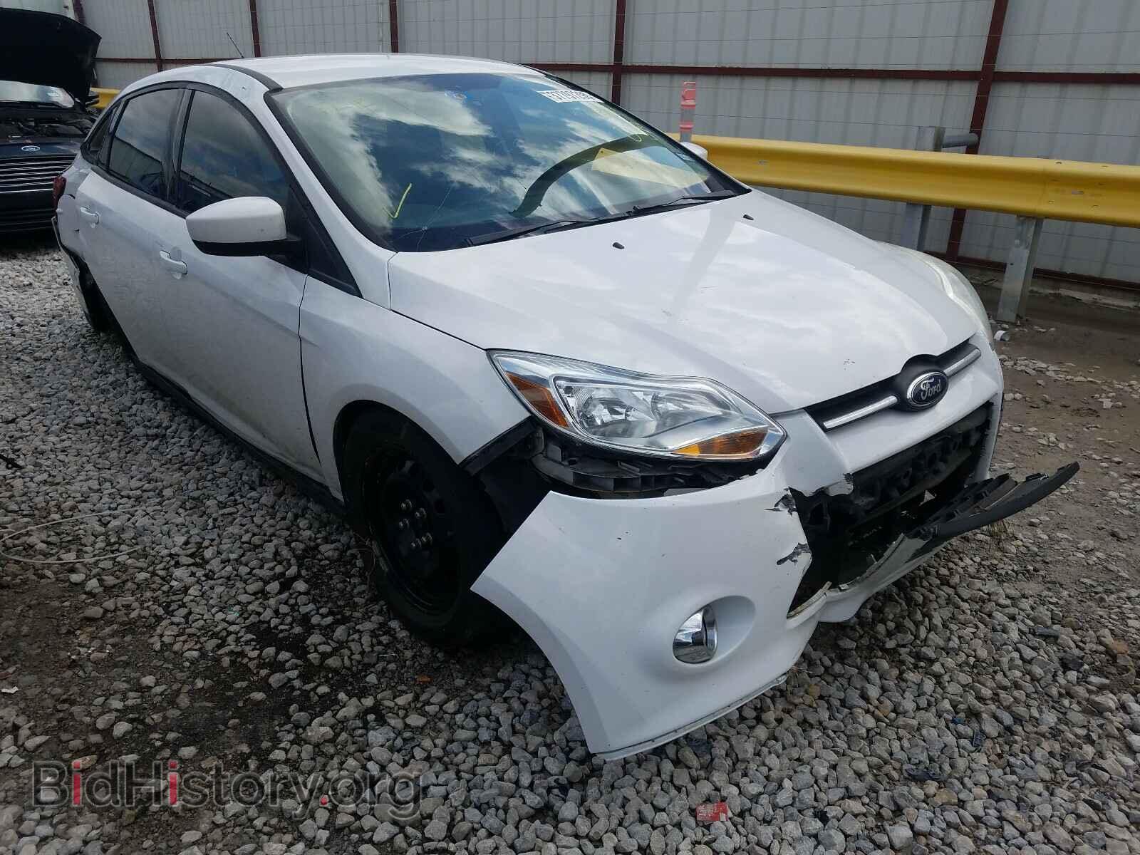 Photo 1FAHP3F29CL465863 - FORD FOCUS 2012