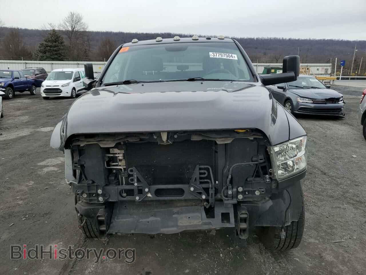 2018 RAM All Models - VIN: 3C6UR5HJ7JG244458 - Photo 5