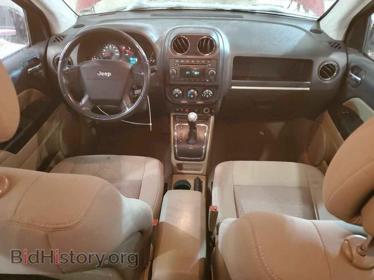2010 JEEP COMPASS - VIN: 1J4NT1FA5AD625937 - Фото 8