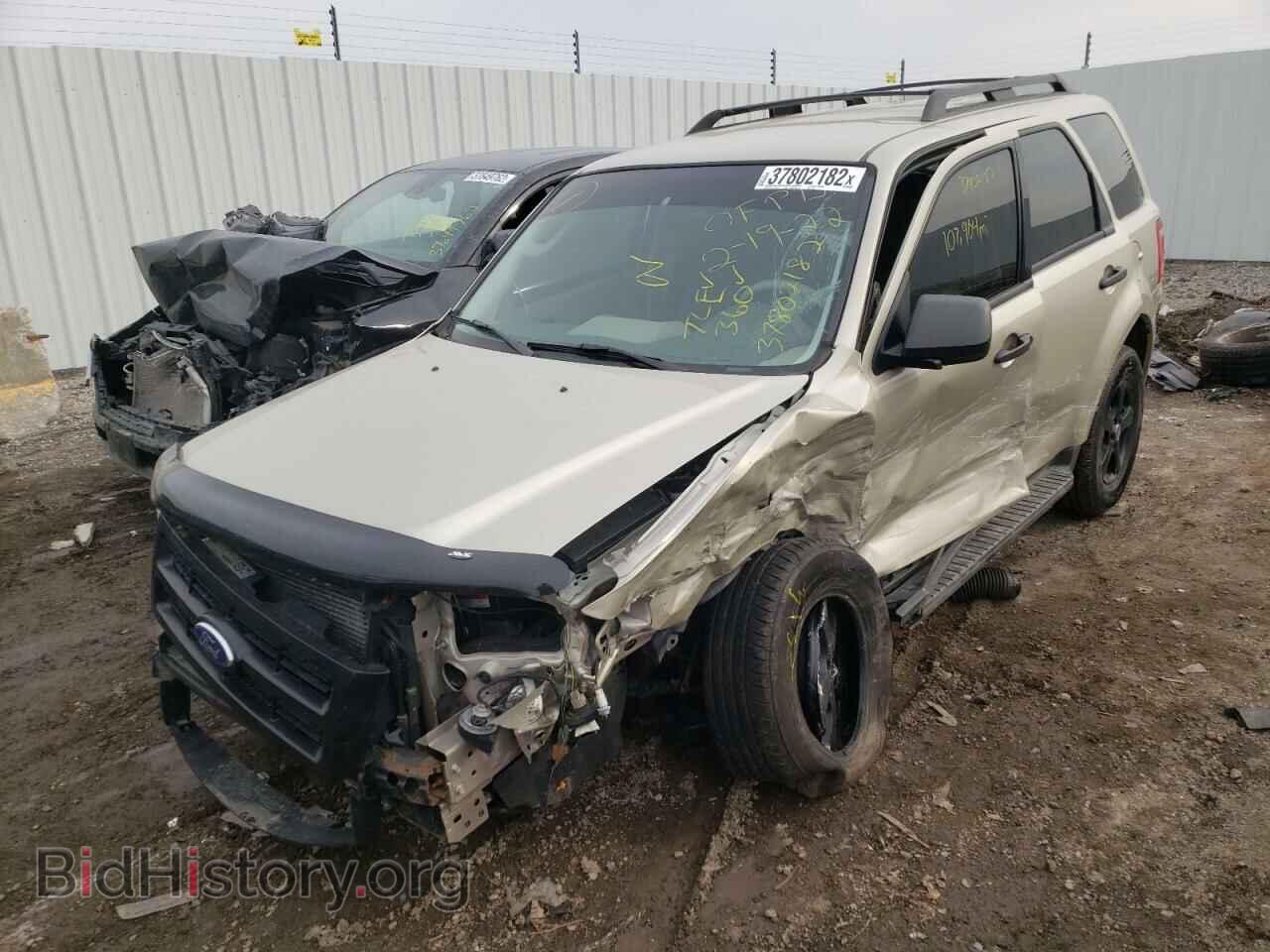 2011 FORD ESCAPE - VIN: 1FMCU0C7XBKC58071 - Фото 2