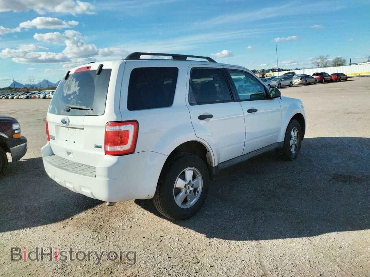 2011 FORD ESCAPE - VIN: 1FMCU0DG7BKB74160 - Фото 3