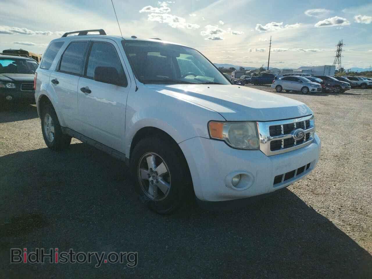 2011 FORD ESCAPE - VIN: 1FMCU0DG7BKB74160 - Фото 4