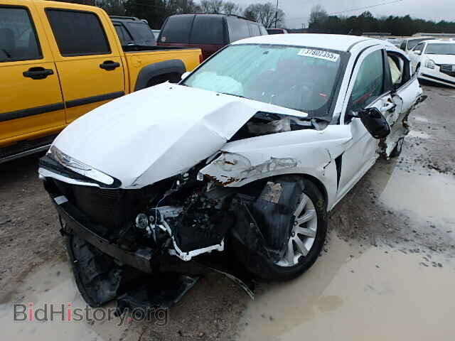2013 CHRYSLER 200 - VIN: 1C3CCBBG2DN623949 - Фото 2