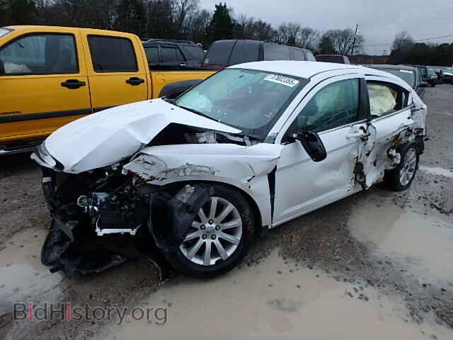 2013 CHRYSLER 200 - VIN: 1C3CCBBG2DN623949 - Фото 10