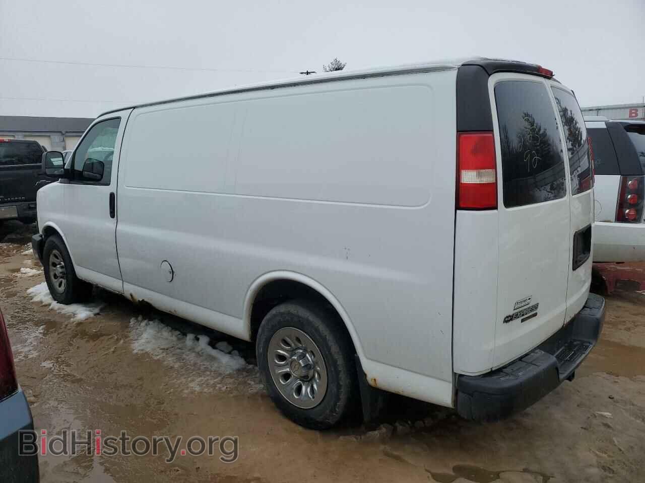 2013 CHEVROLET EXPRESS - VIN: 1GCSHAF4XD1124097 - Фото 2