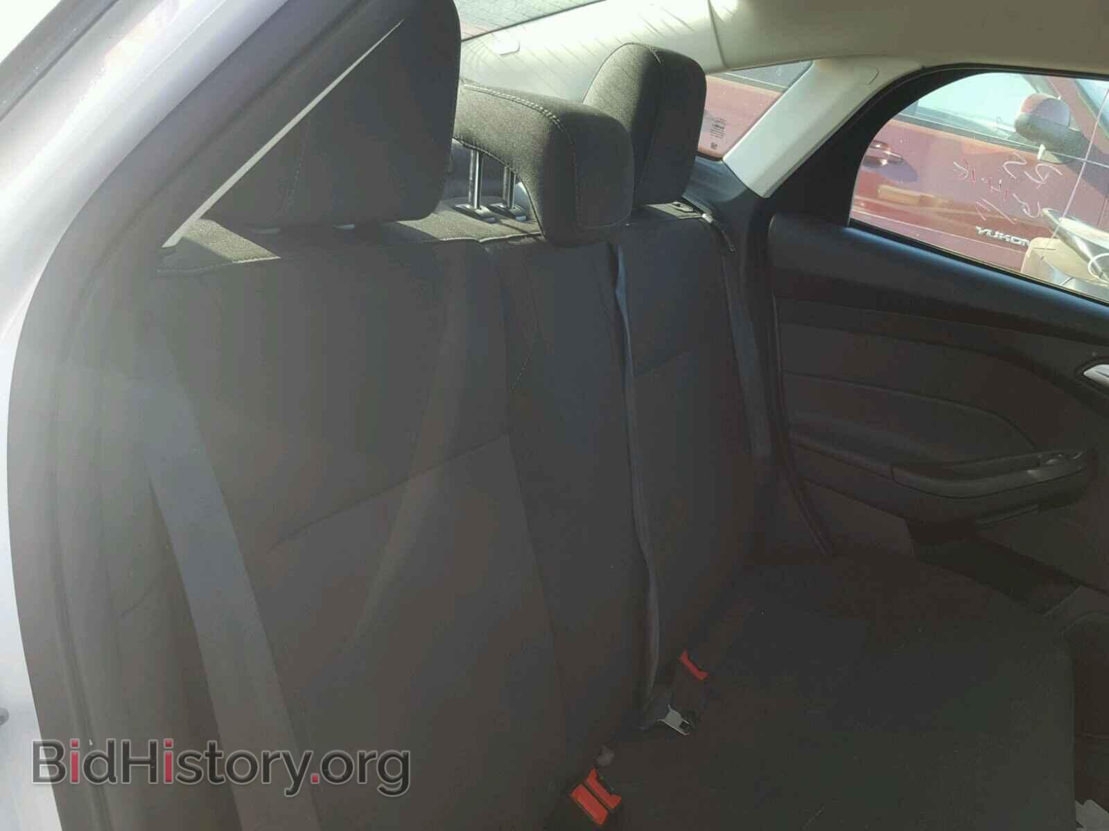 2017 FORD FOCUS - VIN: 1FADP3F20HL304369 - Photo 6