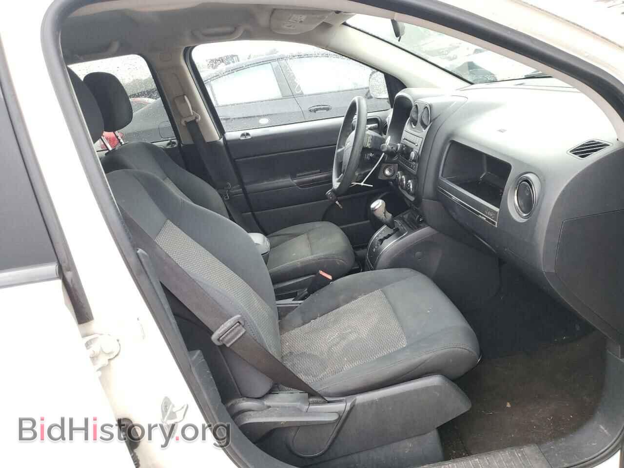 2010 JEEP COMPASS - VIN: 1J4NT4FB2AD578912 - Photo 5