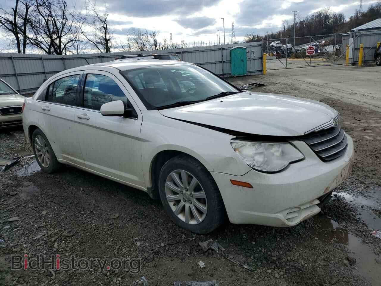 2010 CHRYSLER SEBRING - VIN: 1C3CC5FB8AN135259 - Фото 4