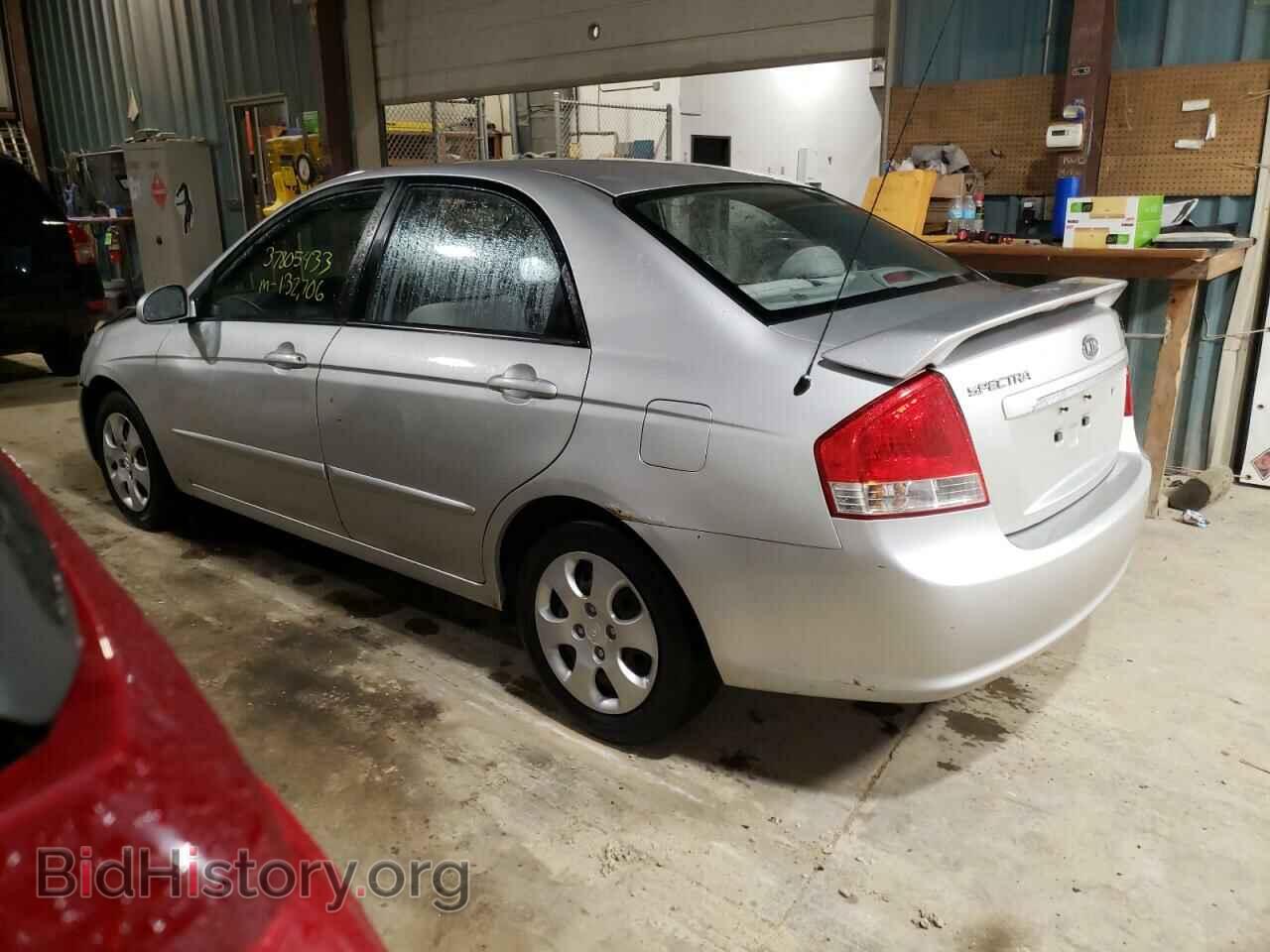 2008 KIA SPECTRA - VIN: KNAFE121685498255 - Фото 2