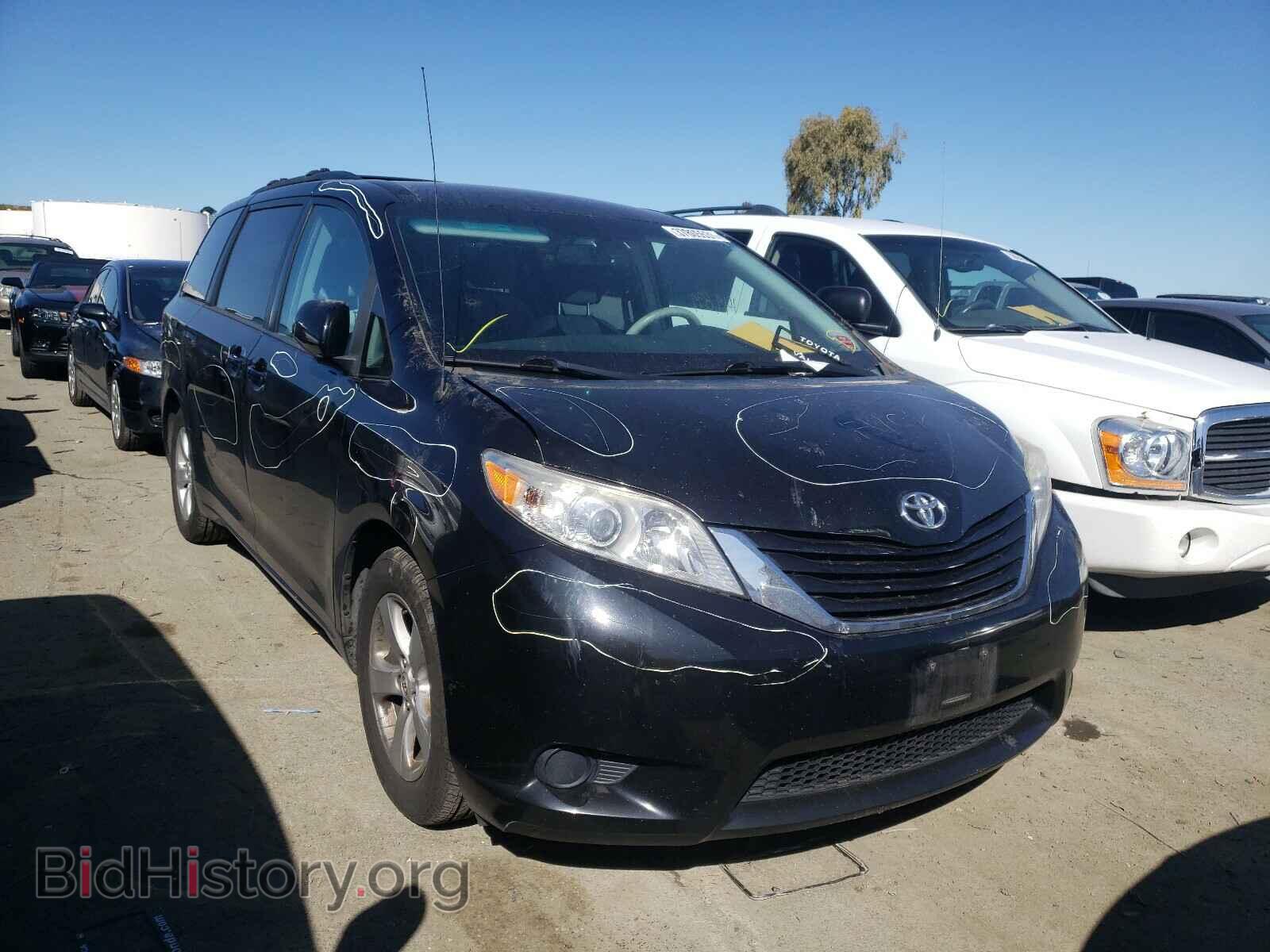 Фотография 5TDKK3DC3CS277588 - TOYOTA SIENNA 2012