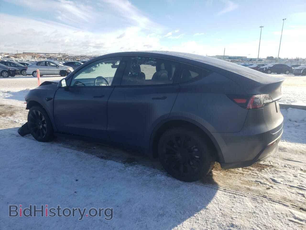 2022 TESLA MODEL Y - VIN: 7SAYGDEE7NF563617 - Фото 2