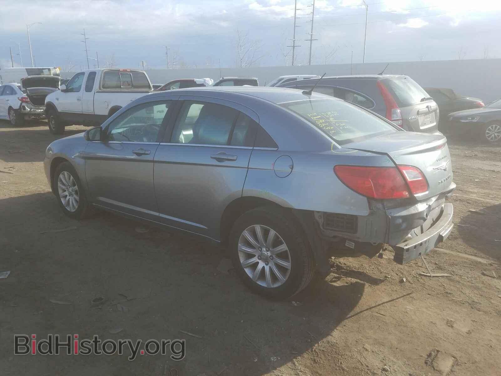 2010 CHRYSLER SEBRING - VIN: 1C3CC5FB3AN180769 - Фото 3