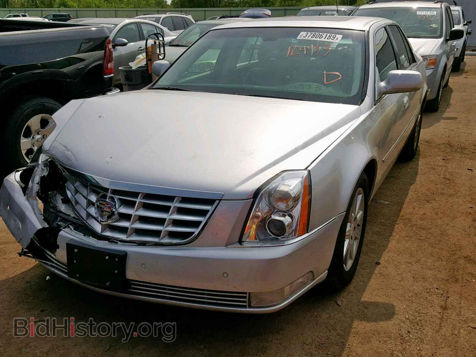 2011 CADILLAC DTS - VIN: 1G6KD5E64BU108062 - Фото 2