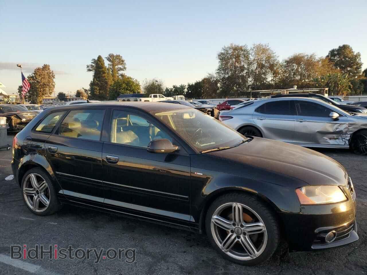 2011 AUDI A3 - VIN: WAUBJAFM4BA104670 - Photo 4