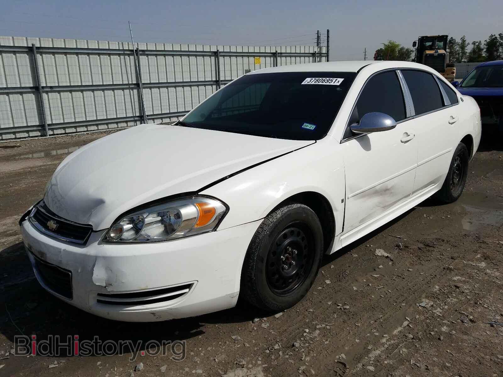 2009 CHEVROLET IMPALA - VIN: 2G1WT57K991118063 - Фото 2