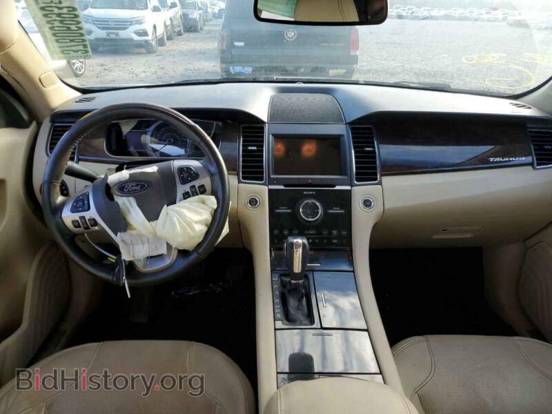 2017 Ford TAURUS (VIN 1FAHP2F80HG124057) — photo 8 of 12