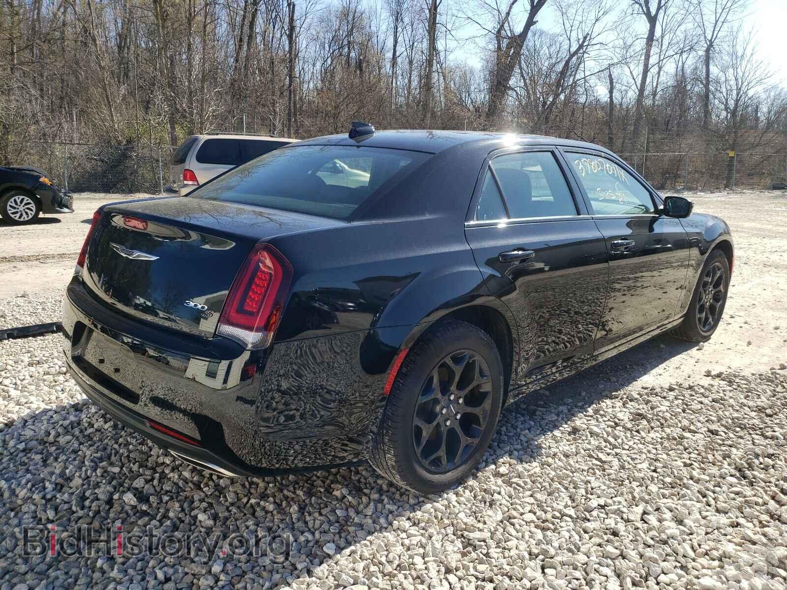 2019 CHRYSLER 300 - VIN: 2C3CCAGG5KH651608 - Фото 4