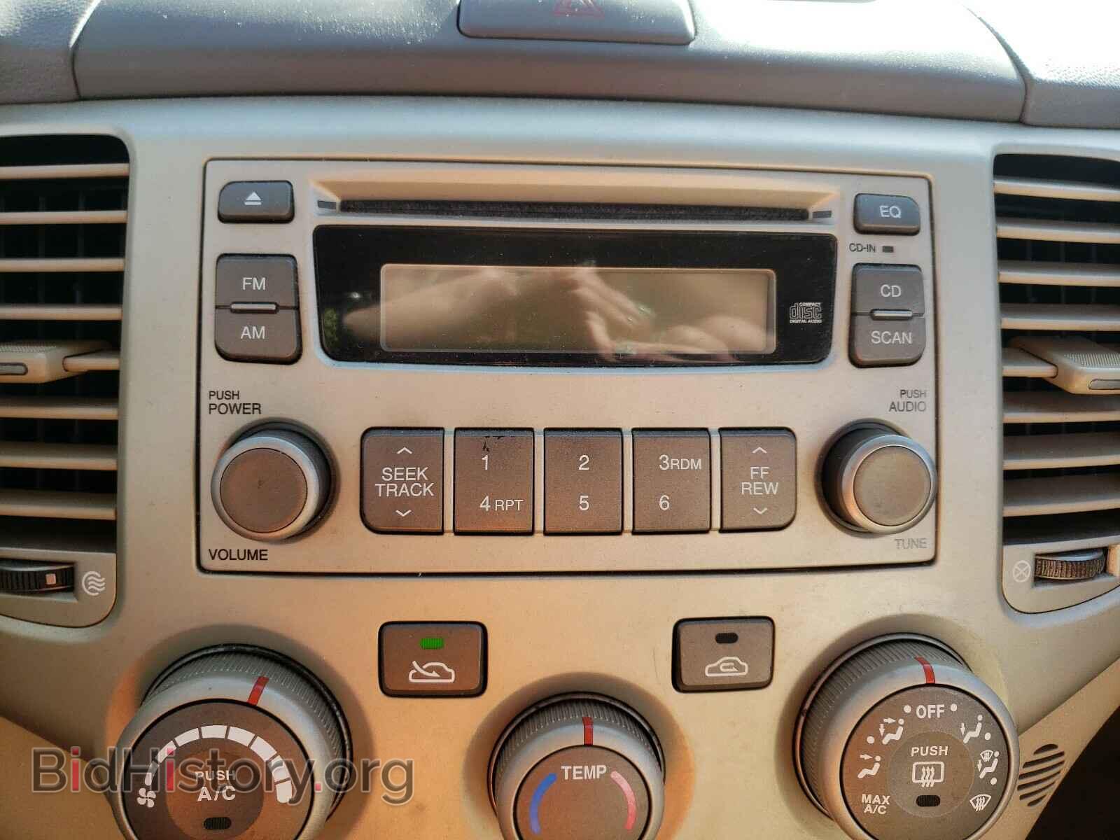 2007 KIA OPTIMA - VIN: KNAGE123675107111 - Фото 9