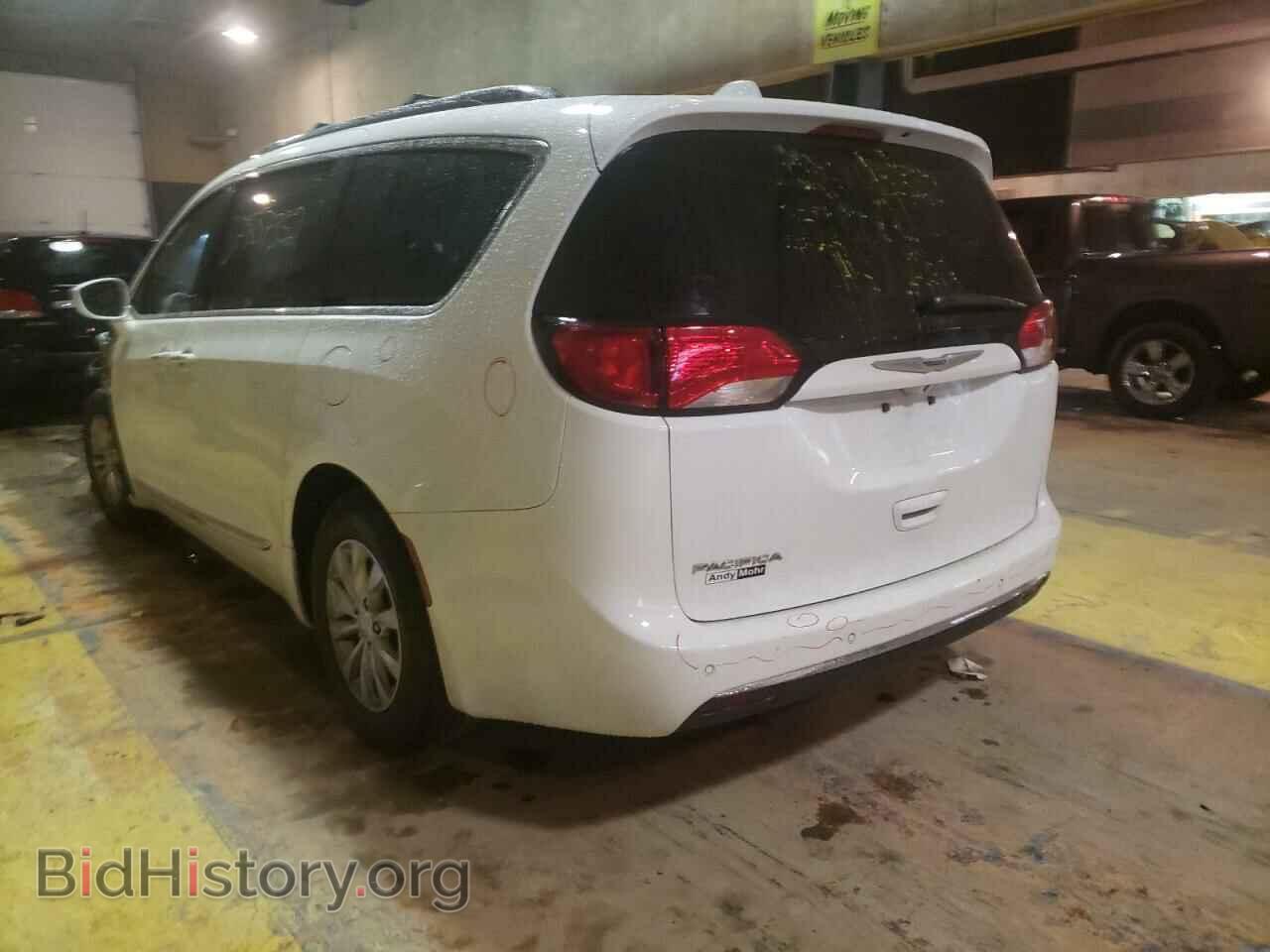 2018 CHRYSLER PACIFICA - VIN: 2C4RC1BG1JR148745 - Фото 3
