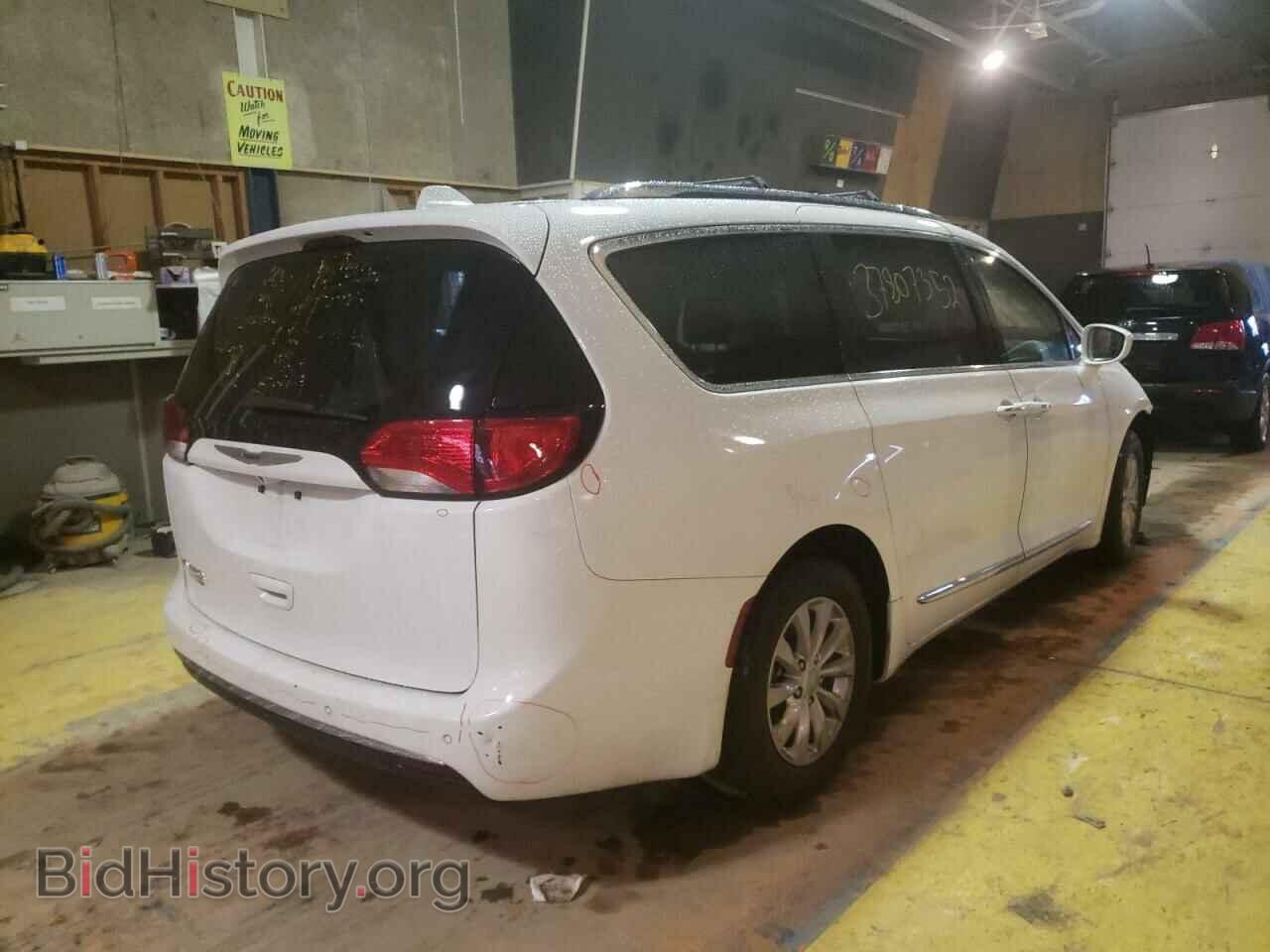 2018 CHRYSLER PACIFICA - VIN: 2C4RC1BG1JR148745 - Фото 4