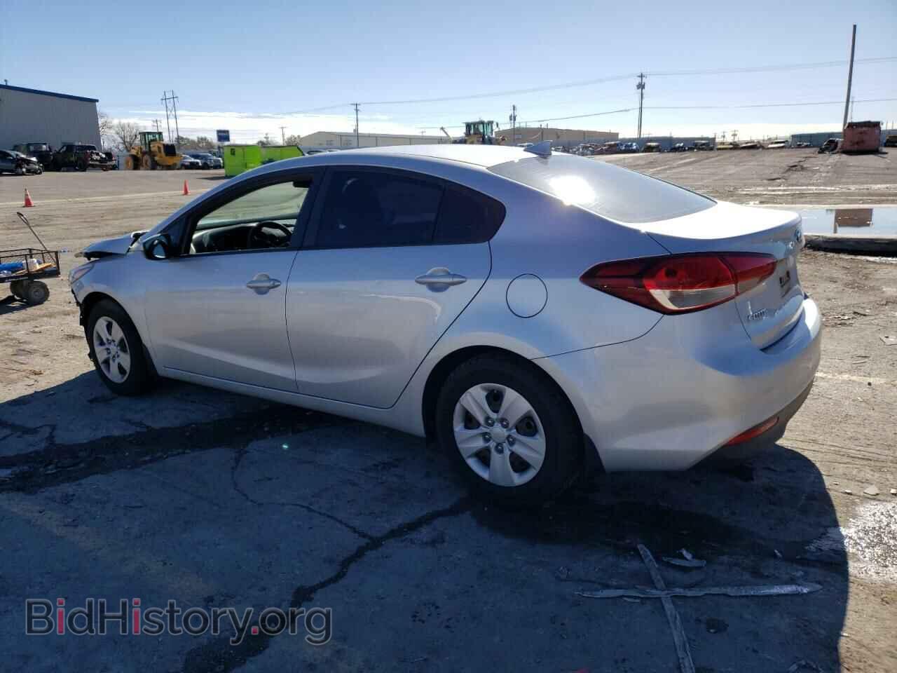 2017 KIA FORTE - VIN: 3KPFK4A79HE039891 - Фото 2
